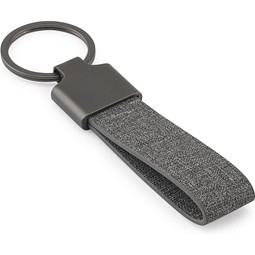 RAVEN. Schlüsselanhänger, rechteckig, aus Metall und recyceltem Pet (30% recycelt), Dunkelgrau